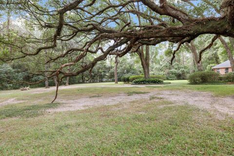 Tiny photo for 3411 Deer Lane Drive, Tallahassee, FL 32312 (MLS # 392101)