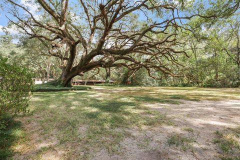 Tiny photo for 3411 Deer Lane Drive, Tallahassee, FL 32312 (MLS # 392101)