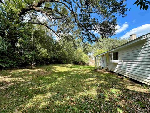 Tiny photo for 1200 Hawthorne Street, Tallahassee, FL 32308 (MLS # 392294)