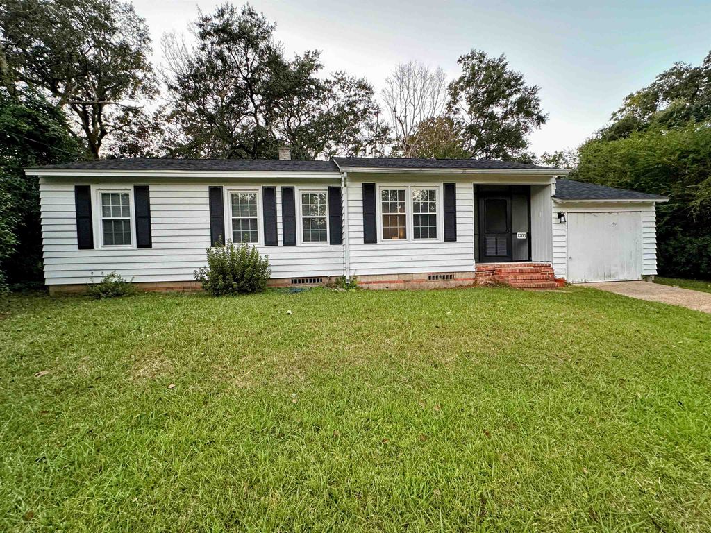 Photo of 1200 Hawthorne Street, Tallahassee, FL 32308 (MLS # 392294)