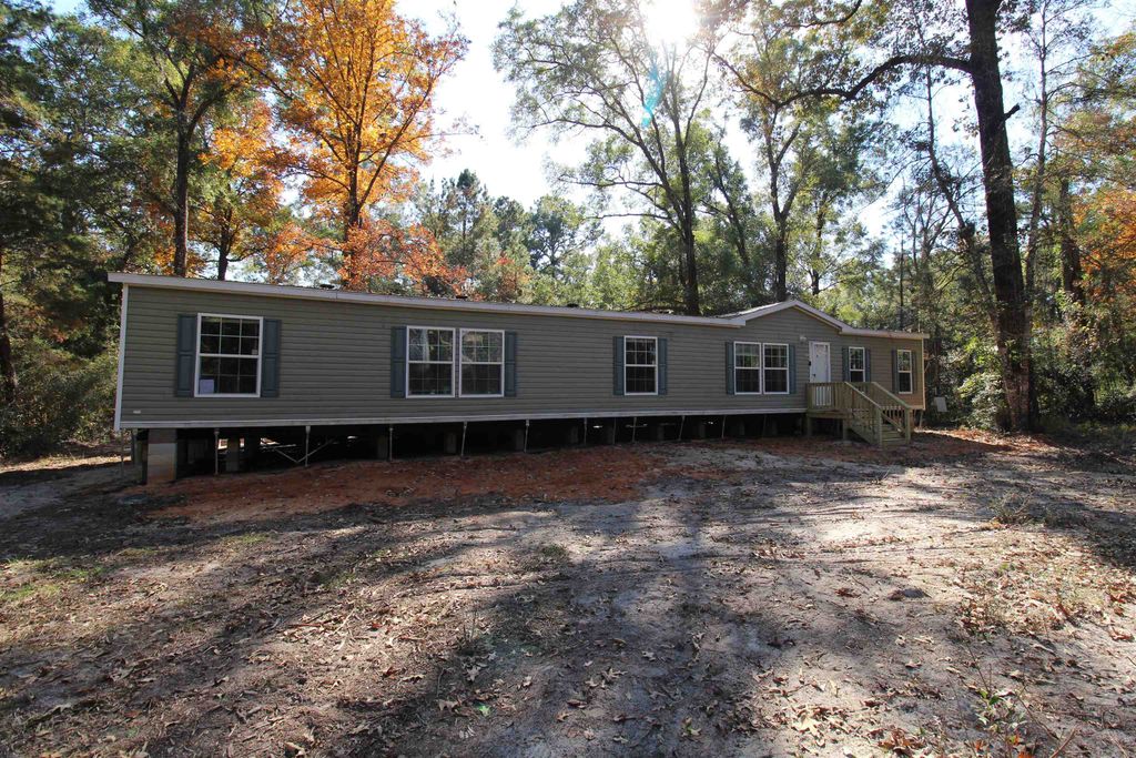 Photo of 185 Mcmahan Road, Crawfordville, FL 32327 (MLS # 391130)