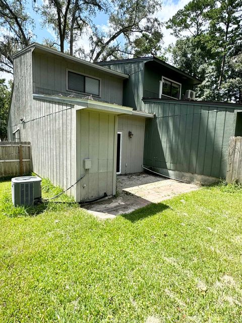 A home in TALLAHASSEE