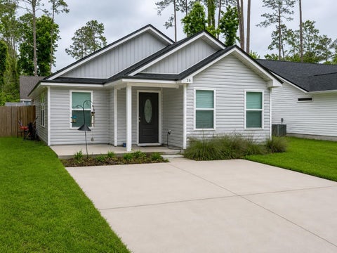 Photo of 26 Menomini Street, Crawfordville, FL 32327 (MLS # 401698)
