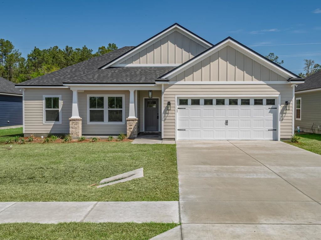 Photo of 8 Divine Loop, Crawfordville, FL 32327 (MLS # 399097)