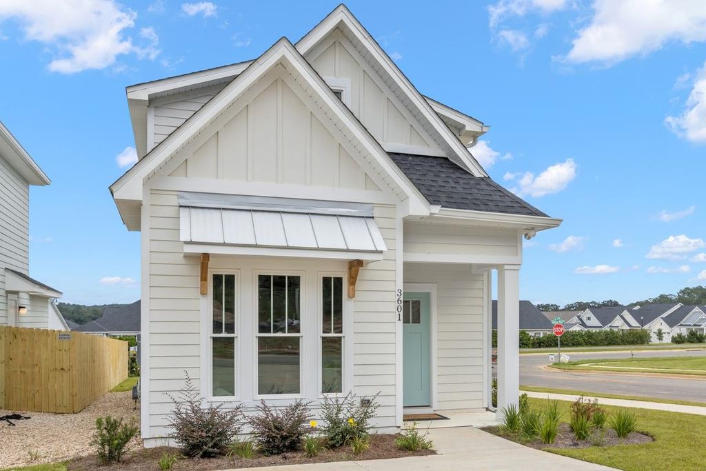 Photo of 2852 Mews Landing, Tallahassee, FL 32308 (MLS # 386044)