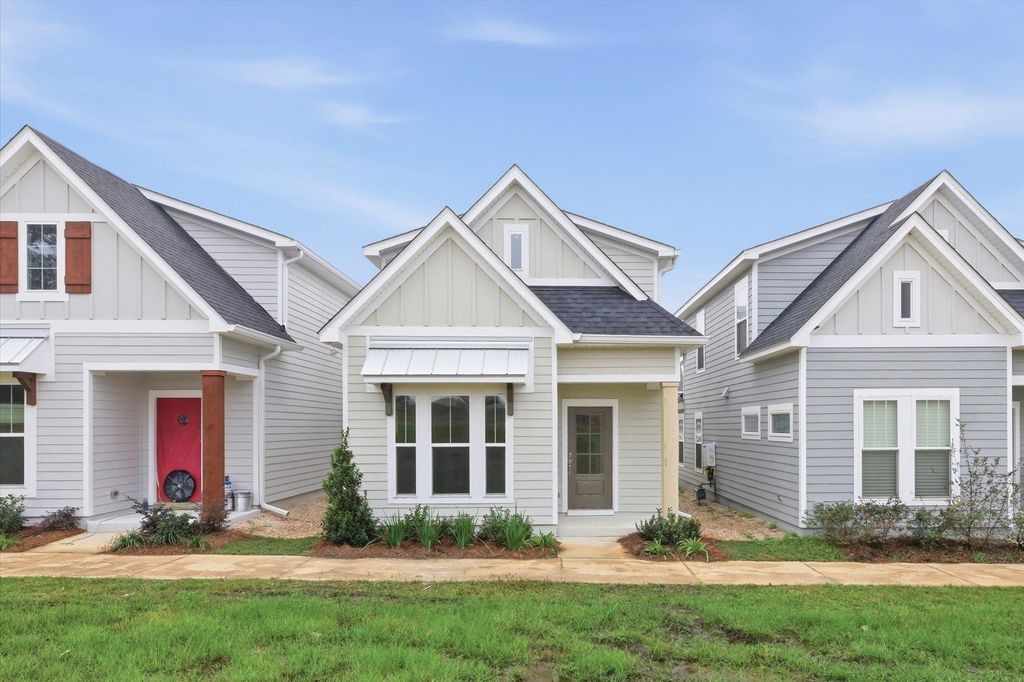 Photo of 2852 Mews Landing, Tallahassee, FL 32308 (MLS # 386044)
