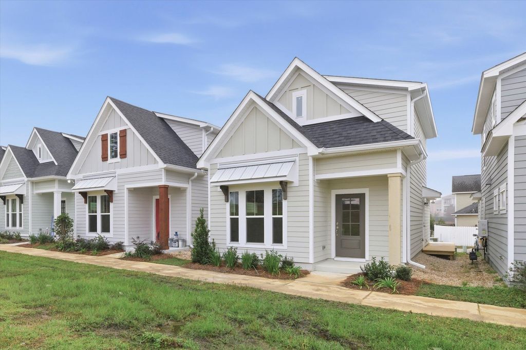 Photo of 2852 Mews Landing, Tallahassee, FL 32308 (MLS # 386044)