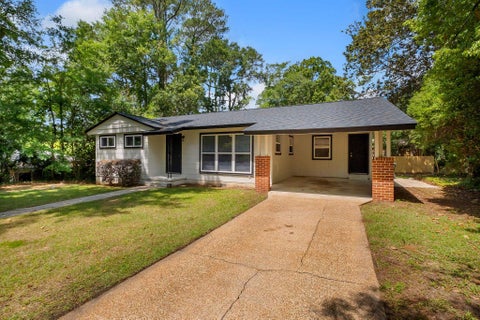 Tiny photo for 944 Spottswood Drive, Tallahassee, FL 32308 (MLS # 401559)