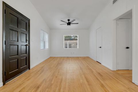 Tiny photo for 2052 Hillsborough Street, Tallahassee, FL 32310 (MLS # 391921)
