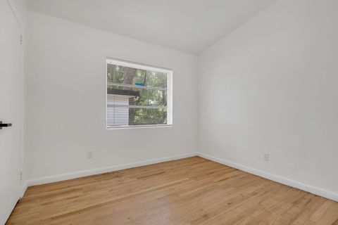 Tiny photo for 2052 Hillsborough Street, Tallahassee, FL 32310 (MLS # 391921)