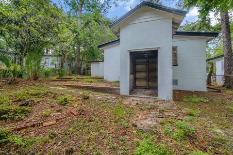 Tiny photo for 2052 Hillsborough Street, Tallahassee, FL 32310 (MLS # 391921)