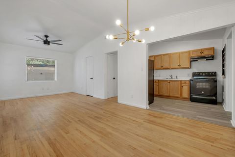 Tiny photo for 2052 Hillsborough Street, Tallahassee, FL 32310 (MLS # 391921)