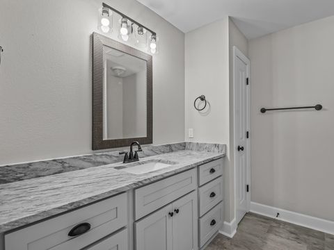 Tiny photo for 125 Eastgate Way, Crawfordville, FL 32327 (MLS # 399222)