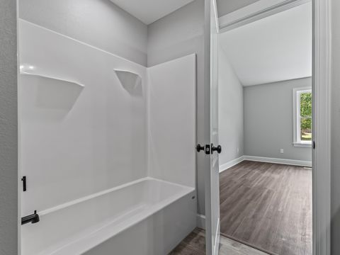 Tiny photo for 125 Eastgate Way, Crawfordville, FL 32327 (MLS # 399222)