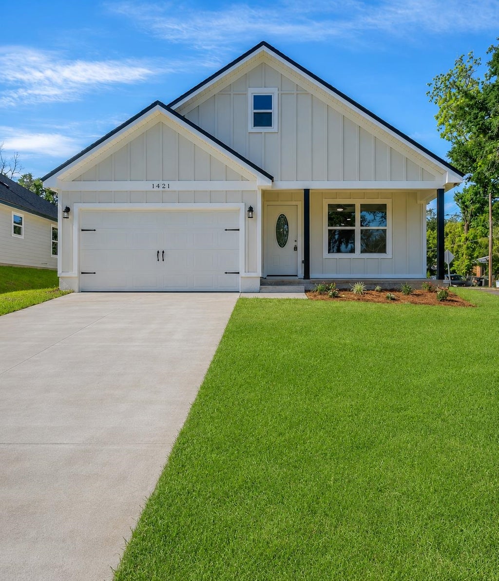 Photo of 120 Tranquility Lane, Havana, FL 32333 (MLS # 403020)