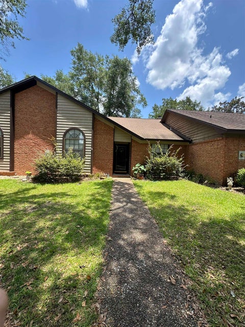 Photo of 4436 Stratfordshire Court, Tallahassee, FL 32309 (MLS # 401793)