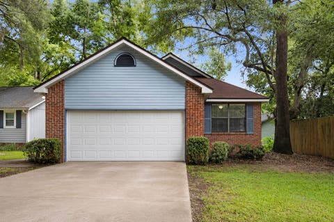 Photo of 2970 BAYSHORE Drive, Tallahassee, FL 32309 (MLS # 401594)