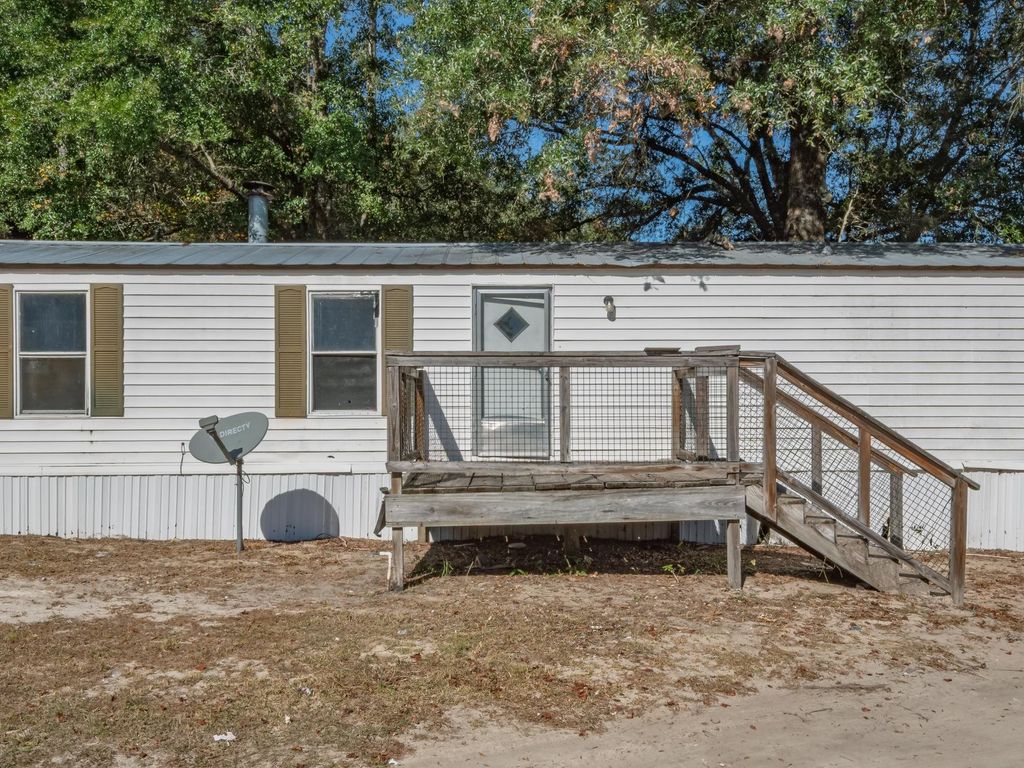 Photo of 28 Allen Street, Sopchoppy, FL 32358 (MLS # 393456)