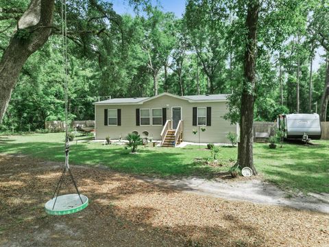 Photo of 1001 Backforest Lane, Tallahassee, FL 32305 (MLS # 399477)