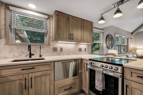 Tiny photo for 340 S FRANKLIN Boulevard, Tallahassee, FL 32301 (MLS # 396005)