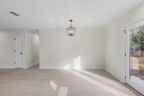 Tiny photo for 1927 Lawson Road, Tallahassee, FL 32308 (MLS # 396359)