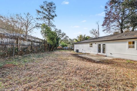 Tiny photo for 1927 Lawson Road, Tallahassee, FL 32308 (MLS # 396359)