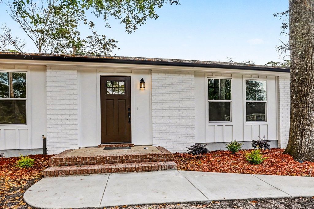 Photo of 1927 Lawson Road, Tallahassee, FL 32308 (MLS # 396359)