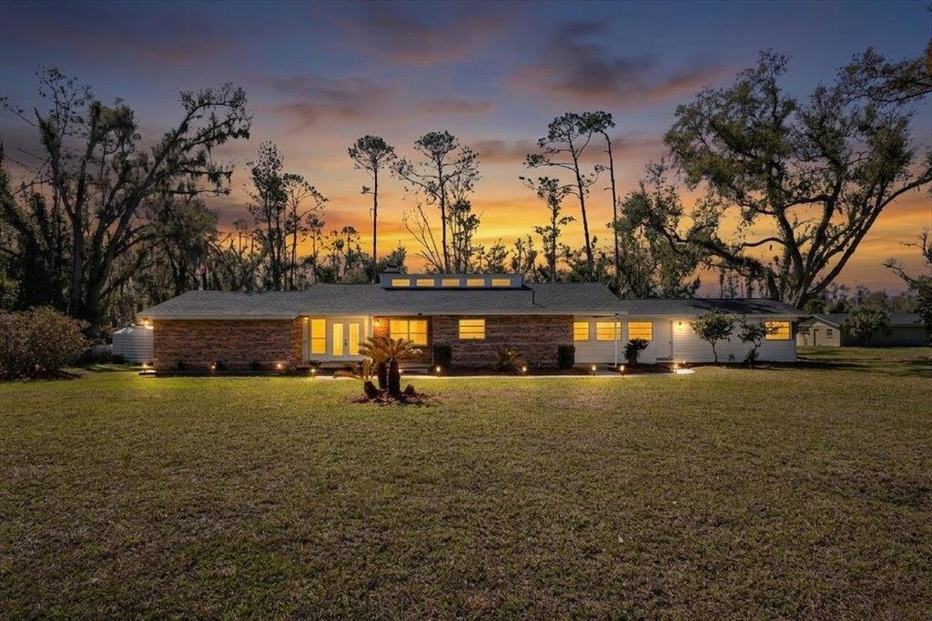 Photo of 121 Pine Tree Road, Perry, FL 32348 (MLS # 397538)