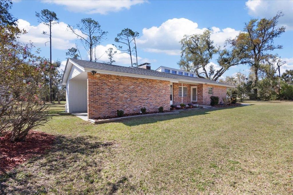 Photo of 121 Pine Tree Road, Perry, FL 32348 (MLS # 397538)