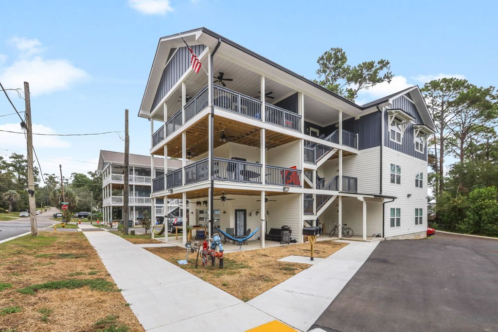 Photo of 1720 Airport Drive #101, Tallahassee, FL 32304 (MLS # 395058)