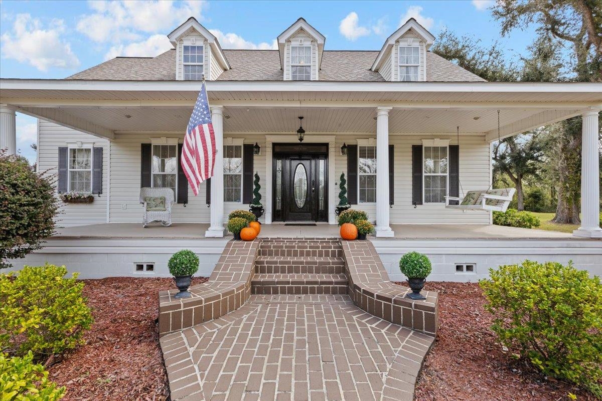 2460 Canopy Lane