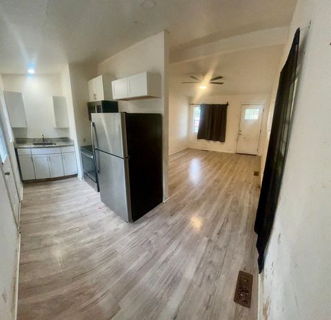 Tiny photo for 1113 Joe Louis Street, Tallahassee, FL 32304 (MLS # 395240)