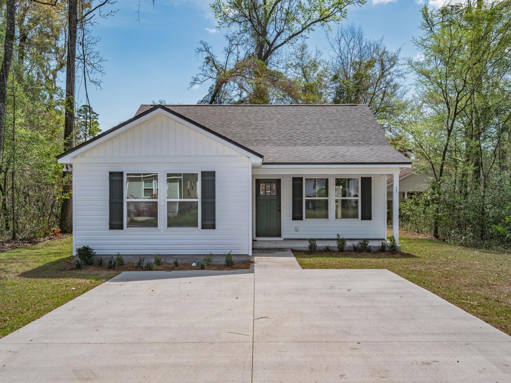 Photo of 63 Pawnee Trail, Crawfordville, FL 32327 (MLS # 398316)