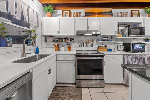 Tiny photo for 24284 Lanier St, Tallahassee, FL 32310 (MLS # 392729)