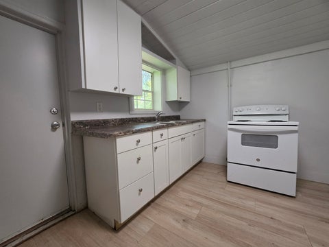 Tiny photo for 2046 Holmes Street, Tallahassee, FL 32310 (MLS # 401880)