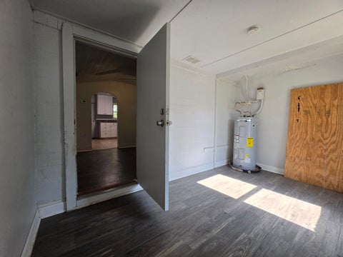 Tiny photo for 2046 Holmes Street, Tallahassee, FL 32310 (MLS # 401880)