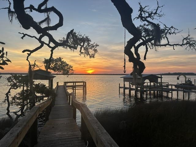 88 River Drive