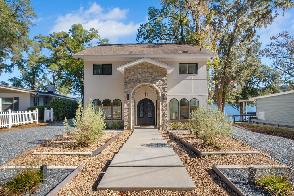 Photo of 3830 Edgewater Drive, Tallahassee, FL 32310 (MLS # 398244)