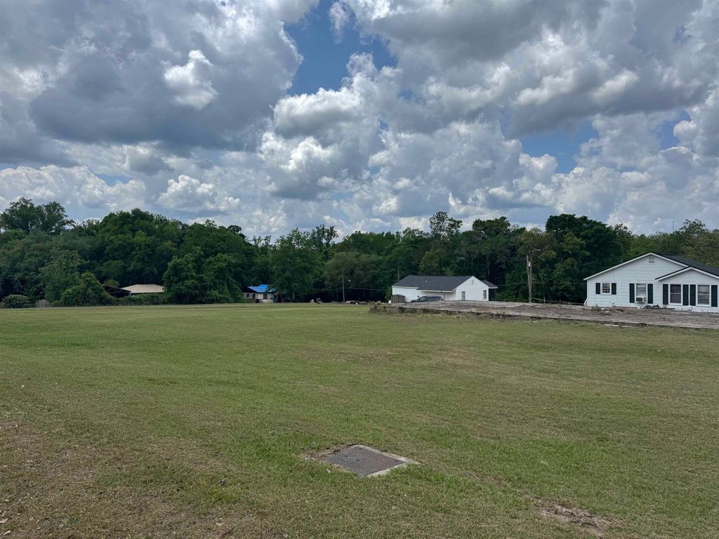 Photo of XX W Crawford Street, Quincy, FL 32351 (MLS # 399270)
