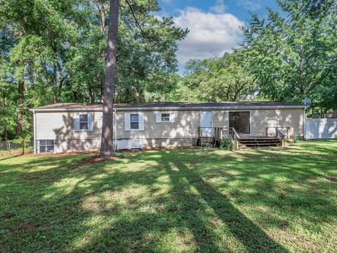 Tiny photo for 2081 Mistletoe Court, Tallahassee, FL 32317 (MLS # 386689)
