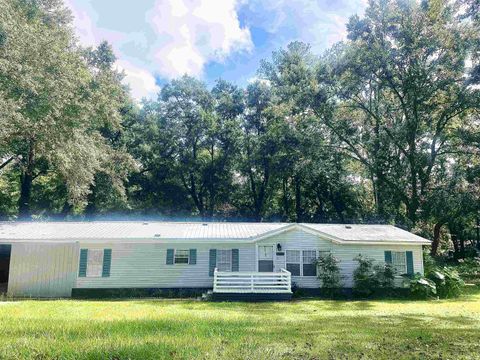 Photo of 2111 Plantation Forest Drive, Tallahassee, FL 32317 (MLS # 392577)