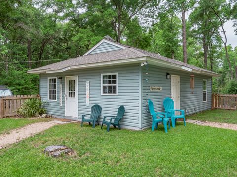 Tiny photo for 30 Keerns Road, Crawfordville, FL 32327 (MLS # 399435)