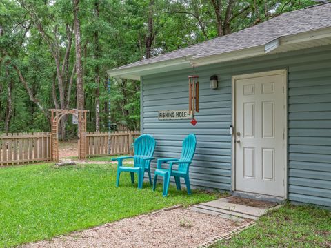 Tiny photo for 30 Keerns Road, Crawfordville, FL 32327 (MLS # 399435)