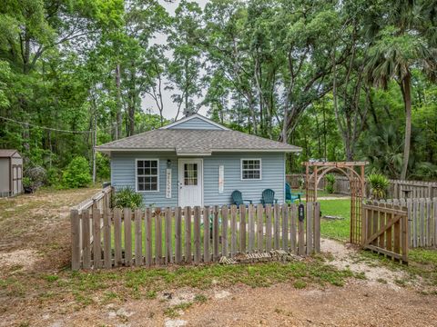Tiny photo for 30 Keerns Road, Crawfordville, FL 32327 (MLS # 399435)