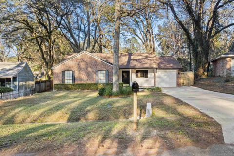 3704 Wood Hill Drive, Tallahassee, FL 32303 - MLS#: 382396