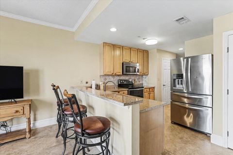 Tiny photo for 215 W COLLEGE Avenue #606B, Tallahassee, FL 32301 (MLS # 397833)