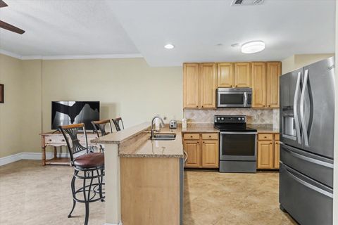 Tiny photo for 215 W COLLEGE Avenue #606B, Tallahassee, FL 32301 (MLS # 397833)