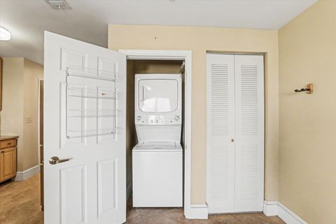 Tiny photo for 215 W COLLEGE Avenue #606B, Tallahassee, FL 32301 (MLS # 397833)