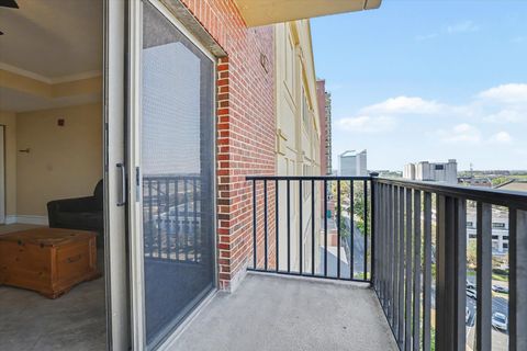 Tiny photo for 215 W COLLEGE Avenue #606B, Tallahassee, FL 32301 (MLS # 397833)