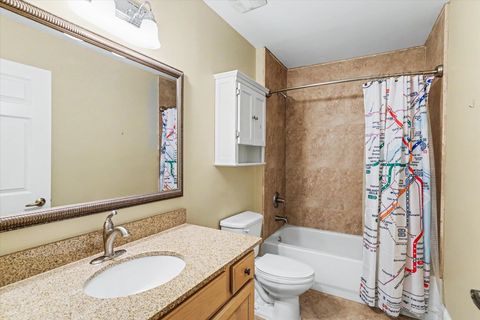 Tiny photo for 215 W COLLEGE Avenue #606B, Tallahassee, FL 32301 (MLS # 397833)